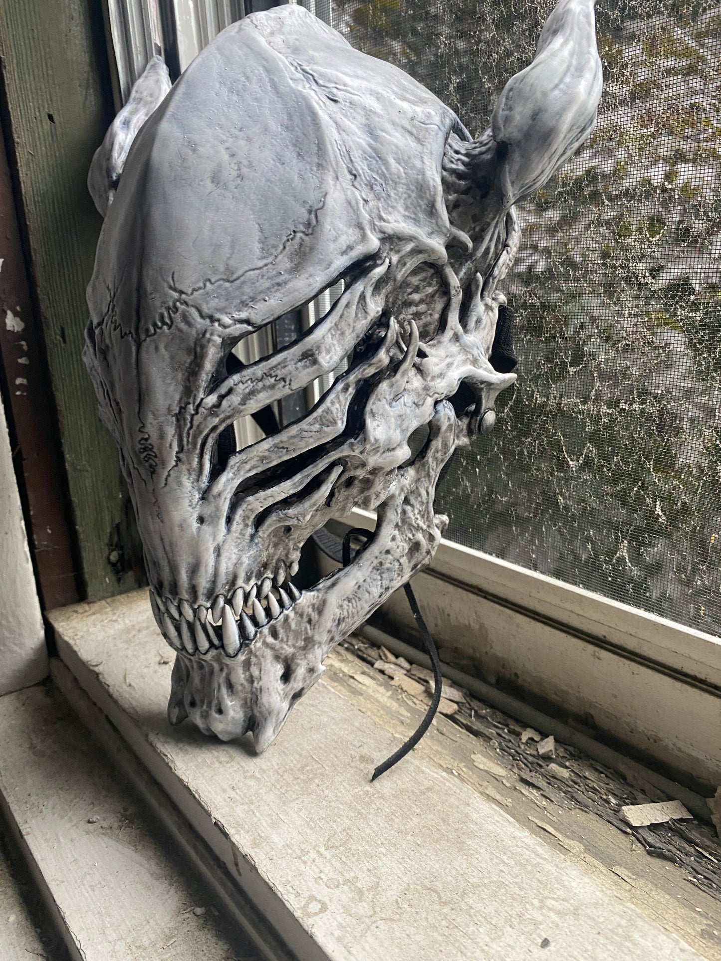 Made to Order! Alien demon skull mask!