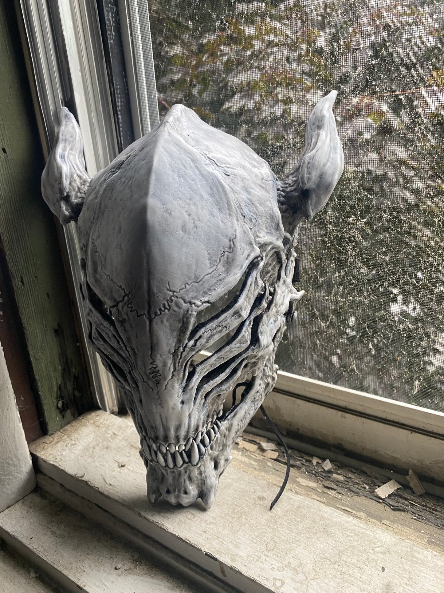 Made to Order! Alien demon skull mask!